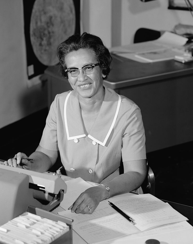 H Τζόνσον δουλεύοντας ως "υπολοιγιστής" στη NASA το 1966 