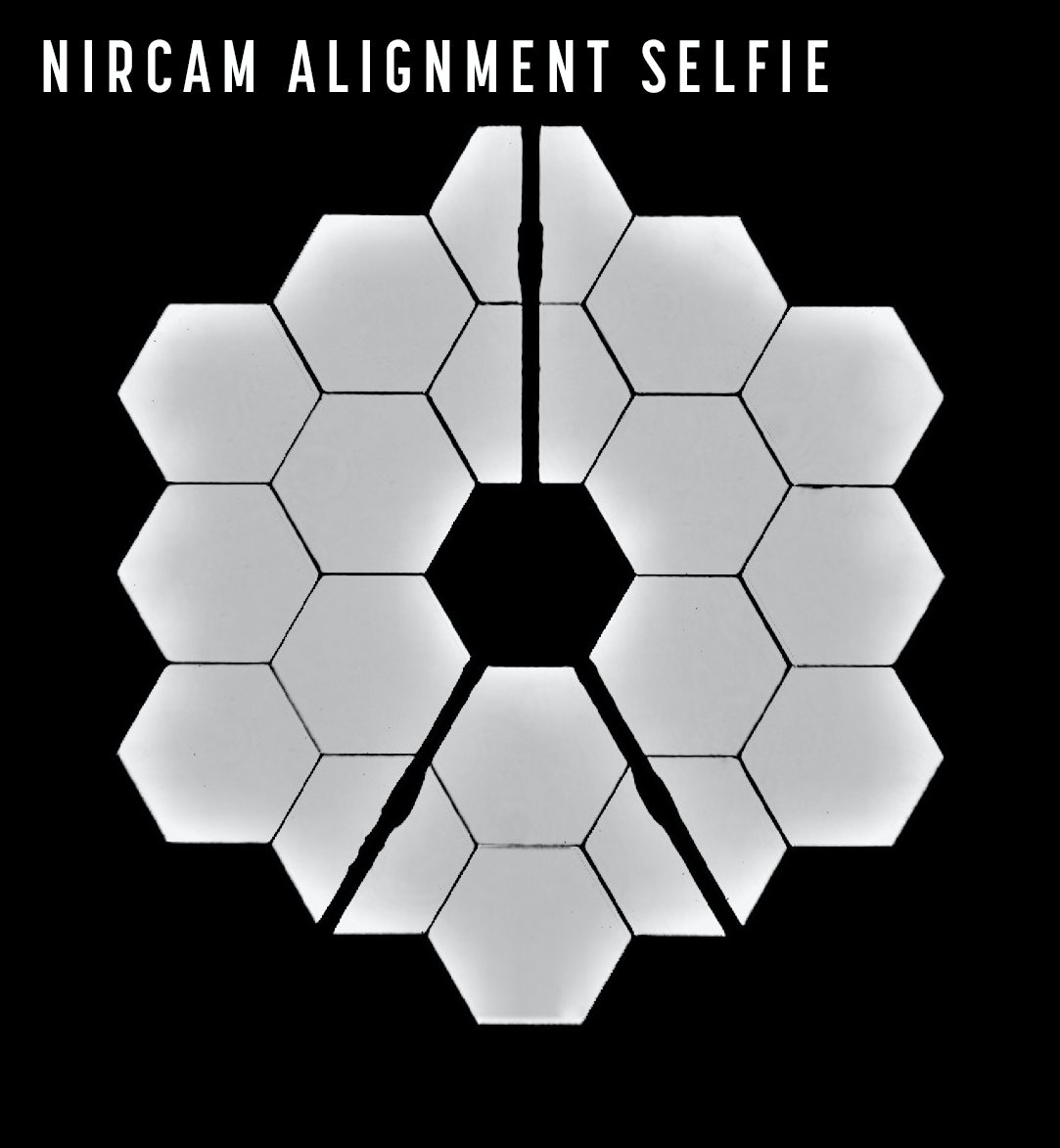 Αφού ευθυγράμμισε τους καθρέφτες του, το Webb τράβηξε αυτή τη «selfie» για να δείξει τη νέα του εμφάνιση.NASA/STScI