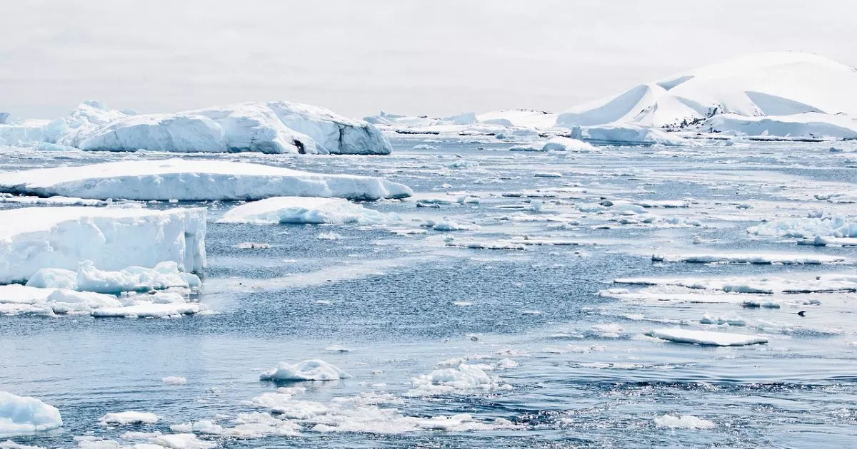 2 βαθμοί, 40 πόδια: Οι επιστήμονες που μελετούν τους πάγους της Γης λένε ότι θα μπορούσαμε να δεσμευτούμε σε μια καταστροφική άνοδο της στάθμης της θάλασσας