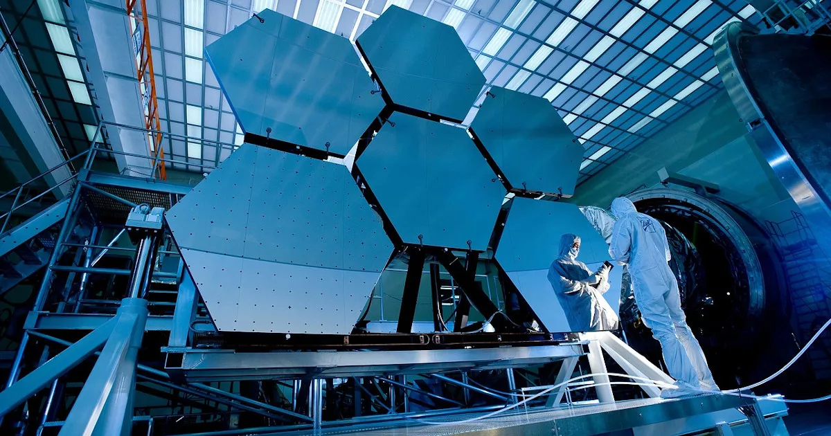 5 πράγματα που πρέπει να γνωρίζετε για το διαστημικό τηλεσκόπιο James Webb πριν εκτοξευθεί